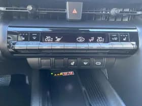Toyota C hr thumbnail 30