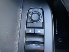 Toyota C hr thumbnail 36