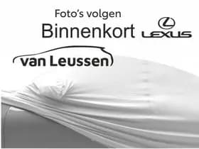Lexus IS thumbnail 2