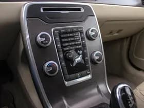 Volvo XC70 thumbnail 28