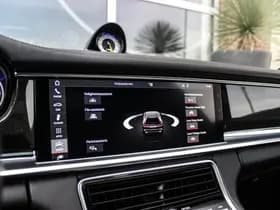 Porsche Panamera thumbnail 37