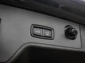 Porsche Panamera thumbnail 45