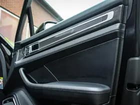 Porsche Panamera thumbnail 48