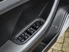 Porsche Panamera thumbnail 49