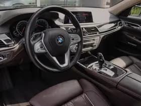 BMW 7-Serie thumbnail 13