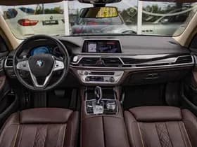 BMW 7-Serie thumbnail 3