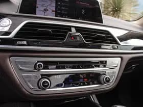 BMW 7-Serie thumbnail 33