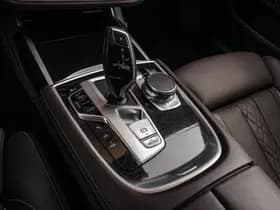 BMW 7-Serie thumbnail 34