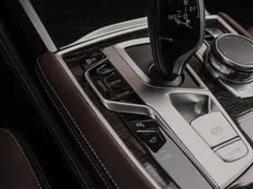 BMW 7-Serie thumbnail 35