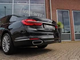 BMW 7-Serie thumbnail 47