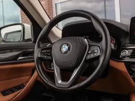 BMW 5-Serie thumbnail 23