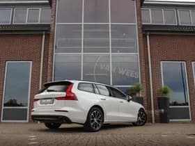 Volvo V60 thumbnail 5