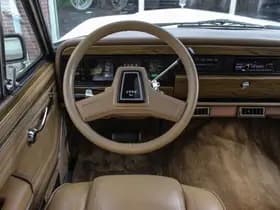 Jeep Wagoneer thumbnail 11