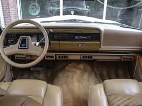 Jeep Wagoneer thumbnail 3