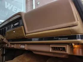 Jeep Wagoneer thumbnail 30