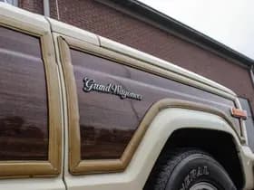 Jeep Wagoneer thumbnail 42