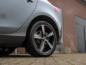 Volvo V40 thumbnail 37
