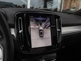 Volvo XC40 thumbnail 25