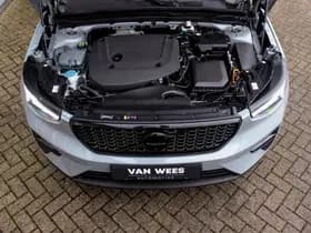 Volvo XC40 thumbnail 10