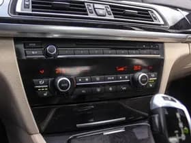 BMW 7-Serie thumbnail 28