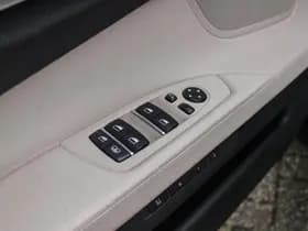 BMW 7-Serie thumbnail 38