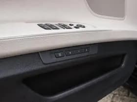 BMW 7-Serie thumbnail 39