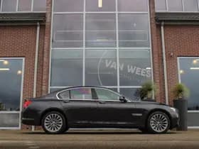 BMW 7-Serie thumbnail 7