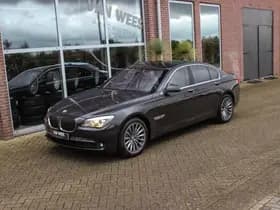 BMW 7-Serie thumbnail 8