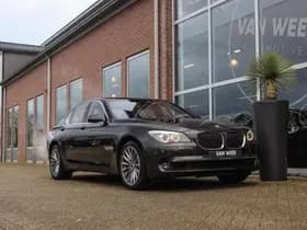 BMW 7-Serie thumbnail 9