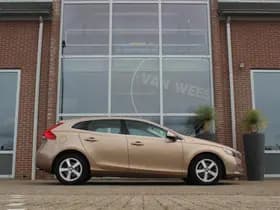 Volvo V40 thumbnail 6