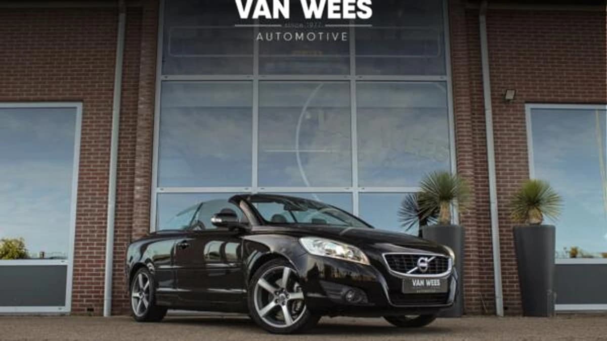 Volvo C70 — foto 1