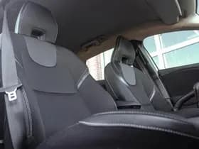 Volvo V40 thumbnail 16