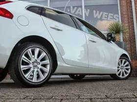 Volvo V40 thumbnail 39