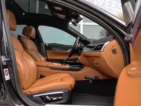 BMW 7-Serie thumbnail 14