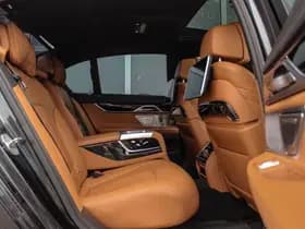 BMW 7-Serie thumbnail 19