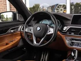 BMW 7-Serie thumbnail 27