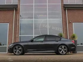 BMW 7-Serie thumbnail 6