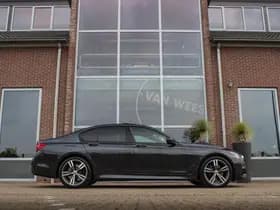 BMW 7-Serie thumbnail 7