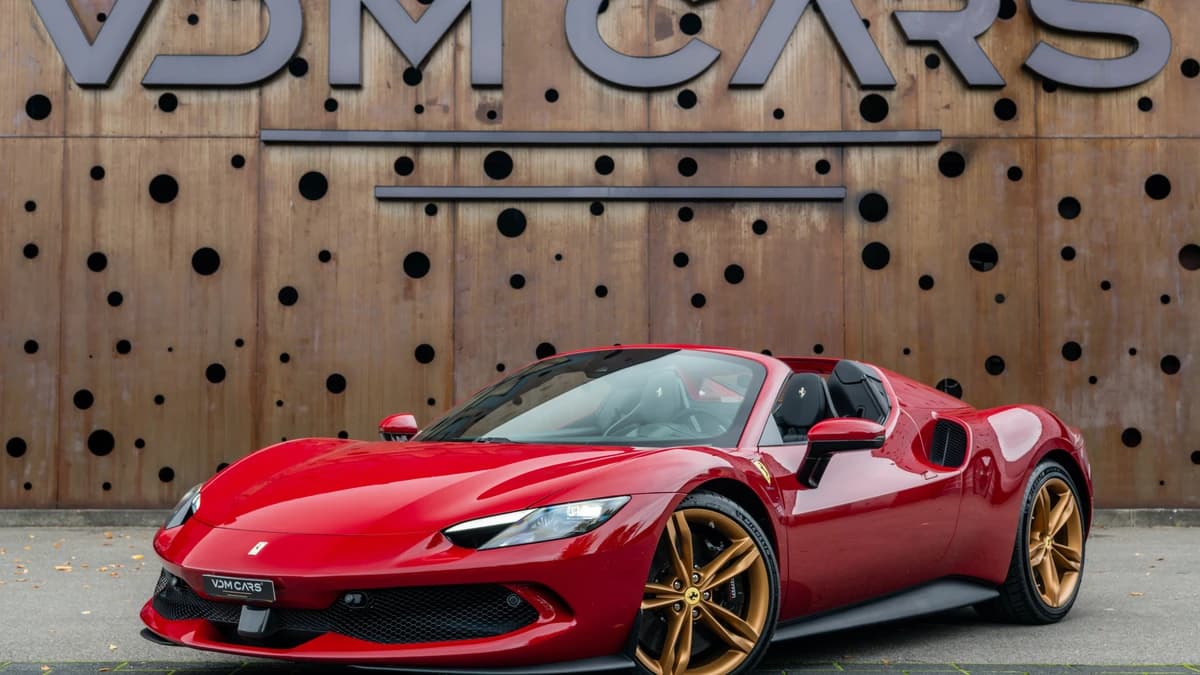 Ferrari 296 — foto 1