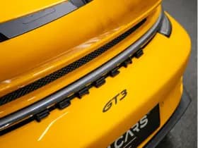 Porsche 911 thumbnail 10