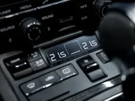 Porsche 911 thumbnail 24