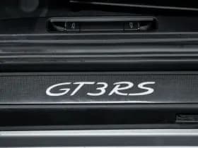 Porsche 911 thumbnail 30