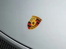 Porsche 911 thumbnail 40