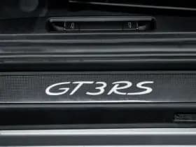 Porsche 911 thumbnail 30