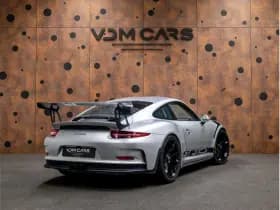 Porsche 911 thumbnail 6