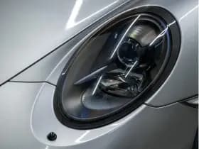 Porsche 911 thumbnail 10