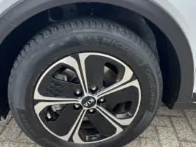 Kia Xceed 1.6 GDi PHEV DynamicPlusLine Navigatie - Stoel verwarming thumbnail 9