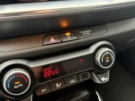 Kia Stonic 1.0 T-GDi MHEV DynamicLine NAVI + CAMERA thumbnail 13