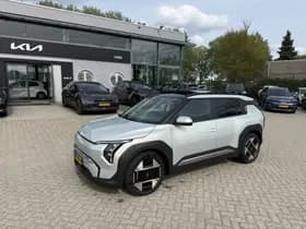 Kia New Ev3 thumbnail 2