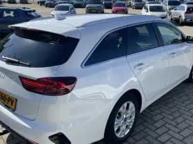 Kia Ceed Sportswagon 1.0 T-GDi 120PK DynamicPlusLine Navi + Camera - AFN. TREKHAAK thumbnail 5